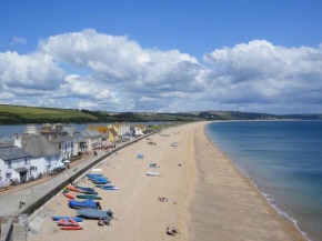 2 Bayview, Devon